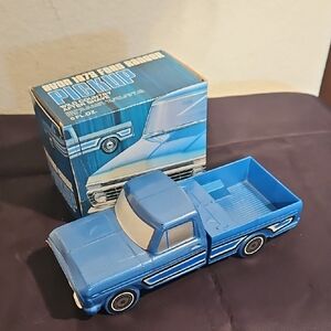 Avon 1973 Blue Ford Ranger After Shave Bottle